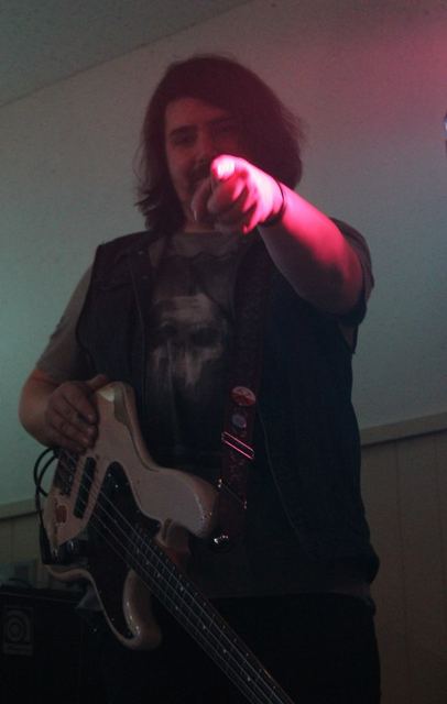 Random Riot live