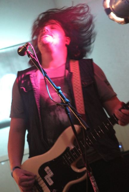 Random Riot live